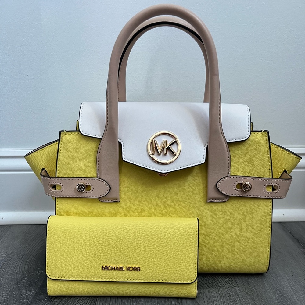 Michael kors purse and wallet set